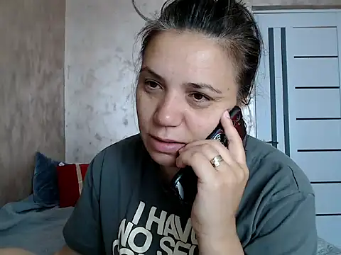 LorraGrey online show from May 26, 2026, 6:09 am