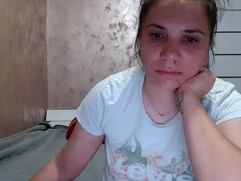 LorraGrey online show from May 31, 2026, 7:59 pm