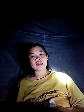 Jyllyy online show from February 1, 2026, 7:45 pm