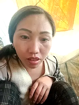 Snapshot of hot-luna- chatting on April 2, 2026, 7:50 am hot-luna- online show from April 2, 2026, 7:50 am