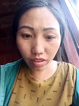 Snapshot of hot-luna- chatting on April 12, 2026, 9:14 am hot-luna- online show from April 12, 2026, 9:14 am