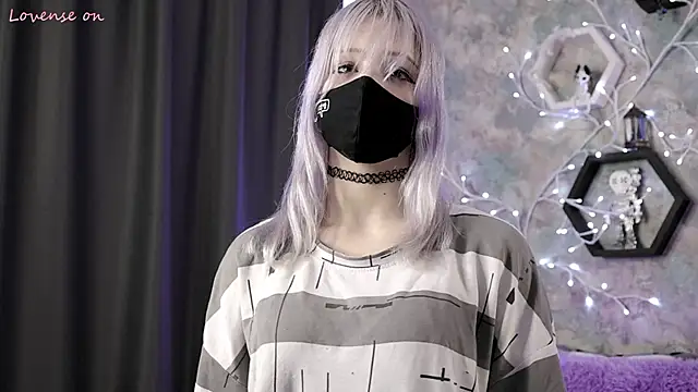 Yunakiss online show from April 5, 2026, 9:12 pm