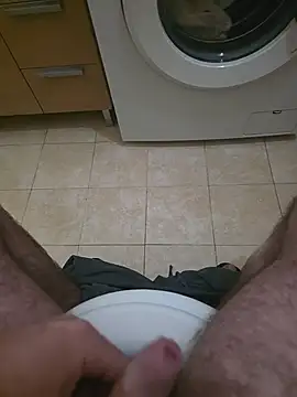 Heyyo3 online show from February 7, 2026, 9:13 am