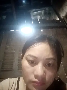 Snapshot of Momo-biki chatting on May 26, 2026, 10:50 pm Momo-biki online show from May 26, 2026, 10:50 pm