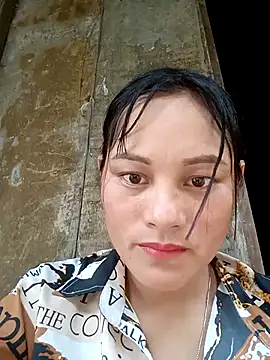 Snapshot of Momo-biki chatting on July 3, 2026, 3:13 am Momo-biki online show from July 3, 2026, 3:13 am