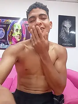 Snapshot of NikoHot_anatole chatting on June 7, 2026, 1:48 pm NikoHot anatole online show from June 7, 2026, 1:48 pm