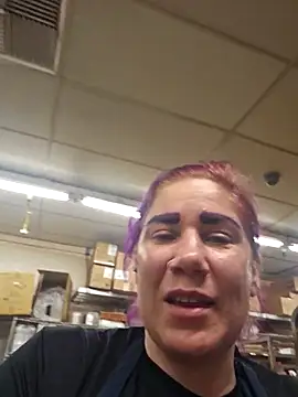 Snapshot of Icequeen1981 chatting on March 21, 2026, 9:25 am Icequeen1981 online show from March 21, 2026, 9:25 am