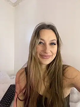 Alyxra online show from March 15, 2026, 8:20 am