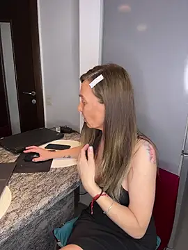 DivineAmely online show from March 9, 2026, 8:24 pm