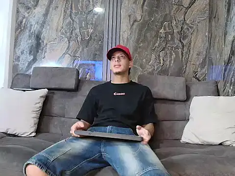 Noah Blackk online show from February 20, 2026, 1:11 pm