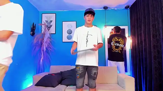 Snapshot of KingOfHeavens_2 chatting on February 11, 2026, 4:50 am KingOfHeavens 2 online show from February 11, 2026, 4:50 am