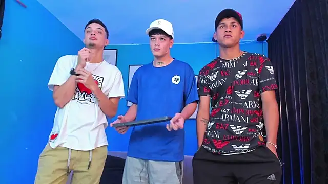 Snapshot of KingOfHeavens_2 chatting on March 2, 2026, 9:32 pm KingOfHeavens 2 online show from March 2, 2026, 9:32 pm