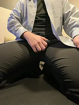 Snapshot of yuuuuusuke00 chatting on February 9, 2026, 1:09 am yuuuuusuke00 online show from February 9, 2026, 1:09 am