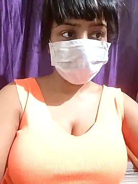 MidnightVibes  online show from April 14, 2026, 6:14 pm