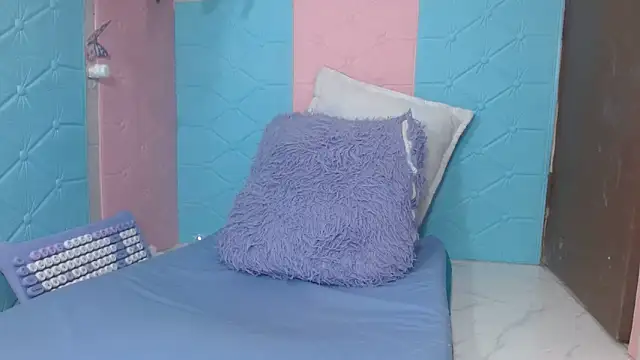 Nazlyy online show from July 2, 2026, 3:23 am