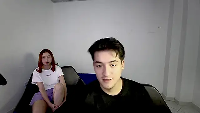 Snapshot of RoseSinsDonViktor chatting on March 3, 2026, 8:15 pm RoseSinsDonViktor online show from March 3, 2026, 8:15 pm