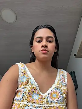 LunaHeat online show from July 23, 2026, 2:59 pm