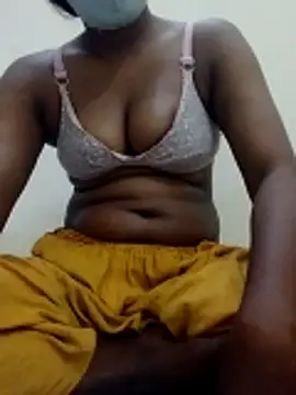 Snapshot of Toma7890 chatting on February 24, 2026, 3:43 pm Toma7890 online show from February 24, 2026, 3:43 pm