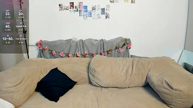 AuraShift online show from April 16, 2026, 9:50 pm