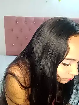 Maria x Alejandra online show from July 10, 2026, 8:33 pm