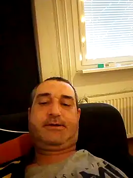 Snapshot of markostoitchev12 chatting on November 24, 2025, 8:25 am markostoitchev12 online show from November 24, 2025, 8:25 am