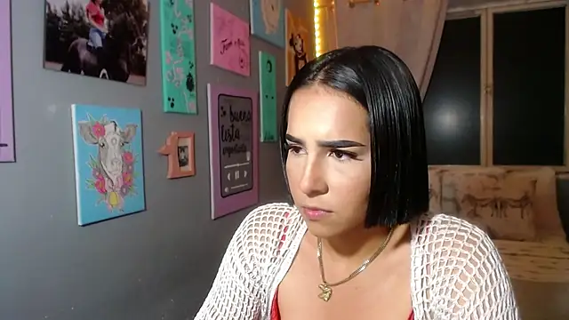 Snapshot of Evelyn_lovers_ chatting on February 23, 2026, 11:57 pm Evelyn lovers online show from February 23, 2026, 11:57 pm