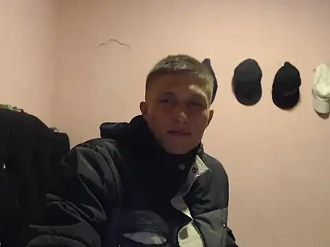 Snapshot of Cronos_Hot_8 chatting on February 23, 2026, 6:16 pm Cronos Hot 8 online show from February 23, 2026, 6:16 pm