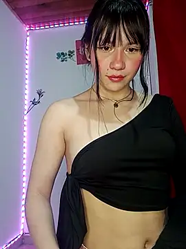 Snapshot of MikasaxX_ chatting on May 9, 2026, 6:07 am MikasaxX online show from May 9, 2026, 6:07 am