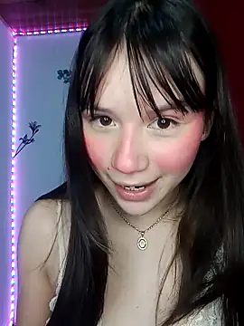 Snapshot of MikasaxX_ chatting on May 22, 2026, 2:51 am MikasaxX online show from May 22, 2026, 2:51 am