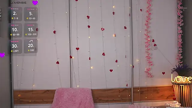 RoseliaLocatelli online show from May 25, 2026, 3:12 am