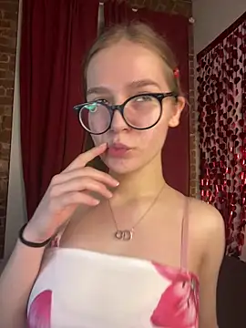 MyKittySayMeow online show from February 12, 2026, 9:43 pm