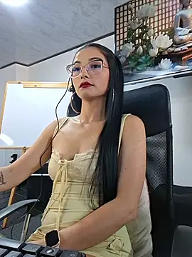 Jade connor online show from July 28, 2026, 7:50 pm