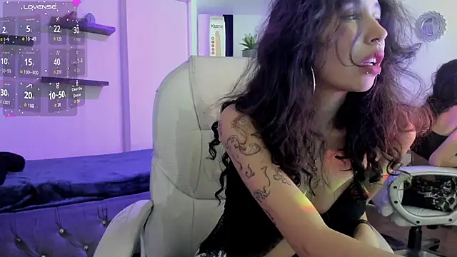 Miniadelf online show from March 16, 2026, 7:51 pm