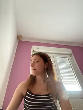 Snapshot of SofieKayla chatting on April 10, 2026, 2:11 pm SofieKayla online show from April 10, 2026, 2:11 pm