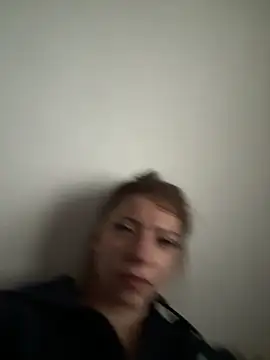 Snapshot of SofieKayla chatting on April 16, 2026, 9:32 am SofieKayla online show from April 16, 2026, 9:32 am