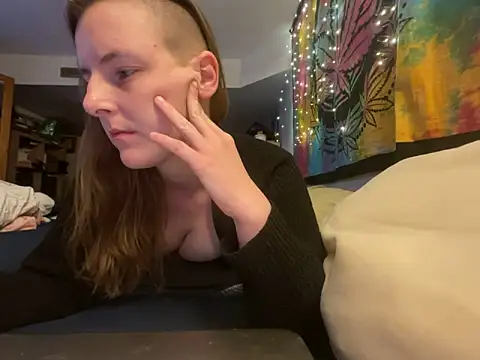 Snapshot of PeachBootyBeauty chatting on March 7, 2026, 6:43 am PeachBootyBeauty online show from March 7, 2026, 6:43 am