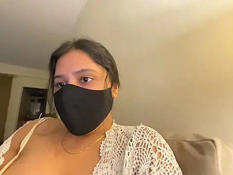 Anna girl22 online show from April 10, 2026, 4:01 pm