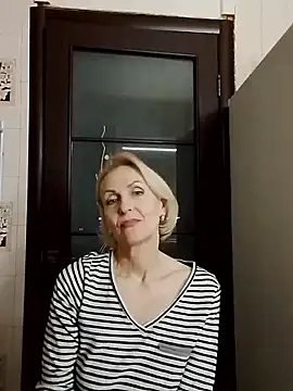 Snapshot of MichelleSolis chatting on February 19, 2026, 4:25 pm MichelleSolis online show from February 19, 2026, 4:25 pm