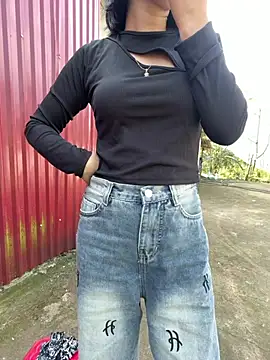 Snapshot of susin-beo chatting on February 16, 2026, 7:37 am susin-beo online show from February 16, 2026, 7:37 am