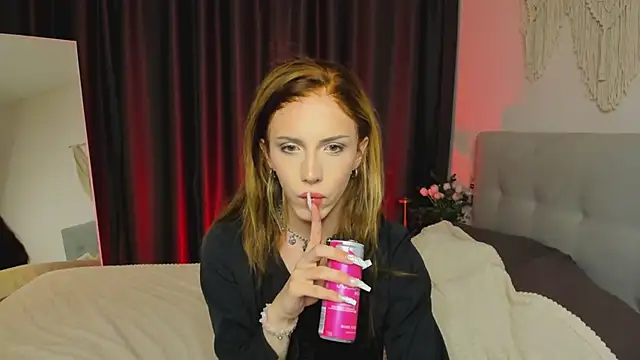 Snapshot of Tiffany__King chatting on February 27, 2026, 9:04 pm Tiffany King online show from February 27, 2026, 9:04 pm