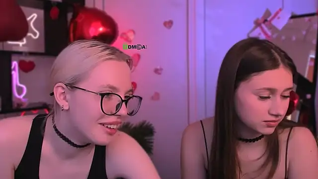 Snapshot of arianaa_cat chatting on February 21, 2026, 12:06 pm arianaa cat online show from February 21, 2026, 12:06 pm