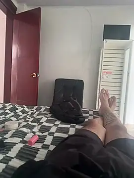 Snapshot of joeandlove chatting on February 16, 2026, 9:55 pm joeandlove online show from February 16, 2026, 9:55 pm