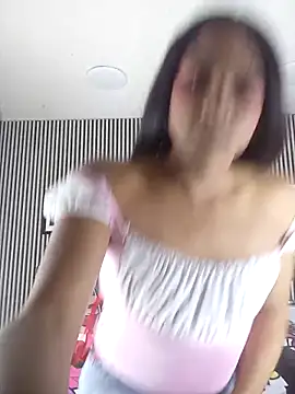 Snapshot of Sophia_Valentina chatting on February 5, 2026, 1:05 pm Sophia Valentina online show from February 5, 2026, 1:05 pm