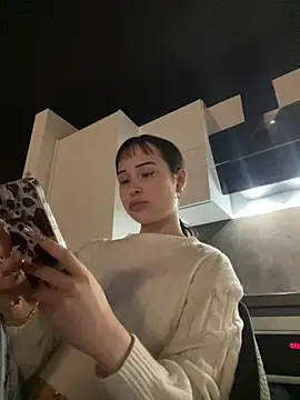 Just-Lilly online show from March 18, 2026, 11:52 pm