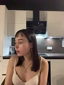 Just-Lilly online show from March 26, 2026, 7:30 pm