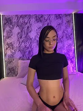 Mialarouse online show from March 16, 2026, 7:51 pm