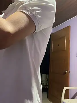 AlexanderCollman2 online show from April 6, 2026, 3:48 am