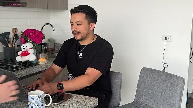 Snapshot of Sofii_n_Diego chatting on February 10, 2026, 8:24 pm Sofii n Diego online show from February 10, 2026, 8:24 pm