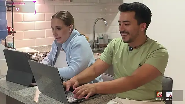 Snapshot of Sofii_n_Diego chatting on February 23, 2026, 11:46 pm Sofii n Diego online show from February 23, 2026, 11:46 pm