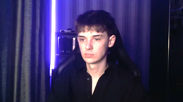 Snapshot of Sweet_Dude chatting on February 24, 2026, 5:22 pm Sweet Dude online show from February 24, 2026, 5:22 pm